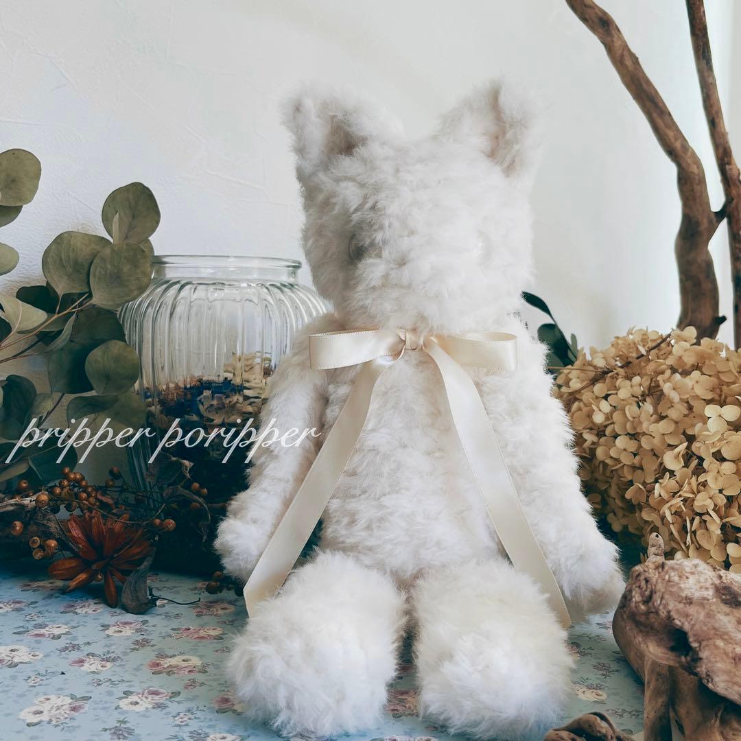 sample しろねこのあみぐるみ　ふわふわ　猫　ぬいぐるみ　白猫