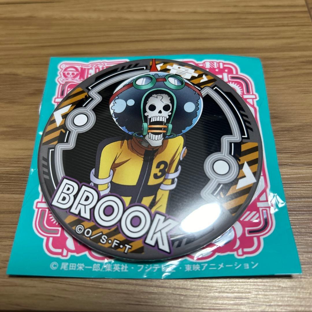 ワンピース 輩缶バッジ エッグヘッド ブルック - メルカリ