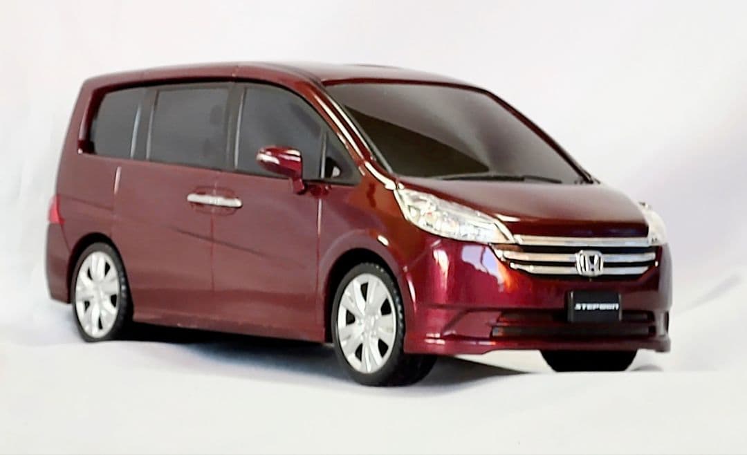 ホンダ ステップワゴン カラーサンプル色見本 ミニカー レッド 車輌