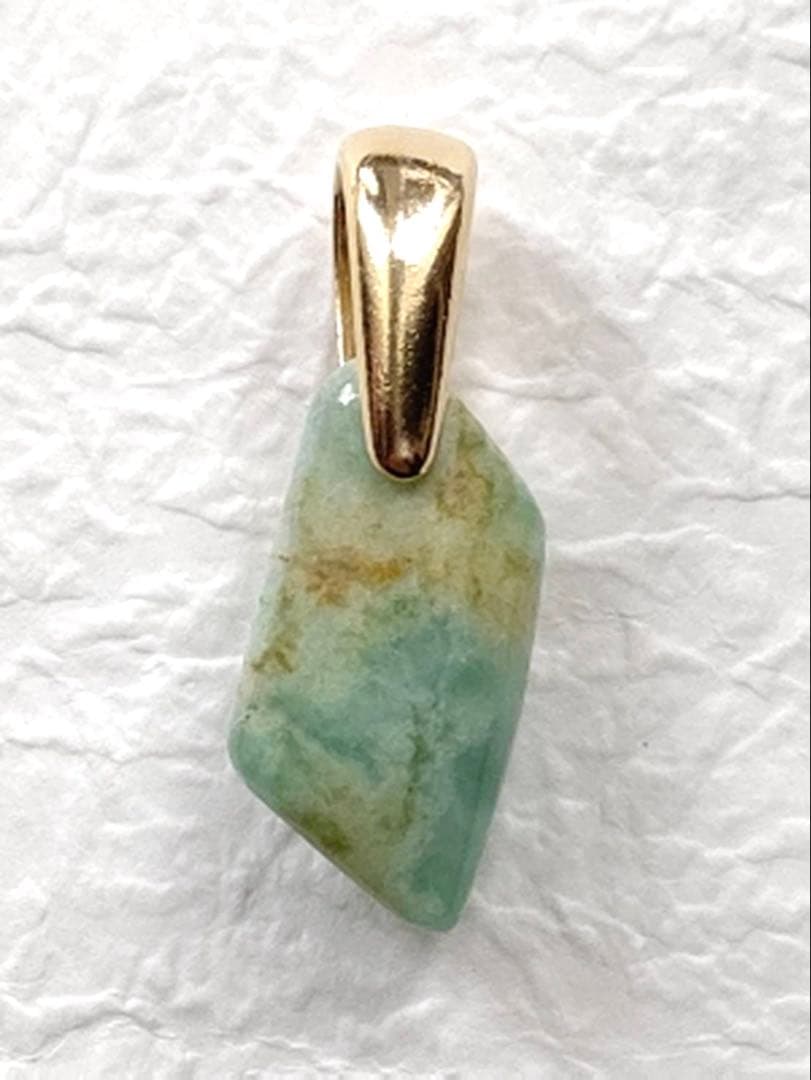 糸魚川青海翡翠　ペンダントトップ　ロウカン　証明書付き