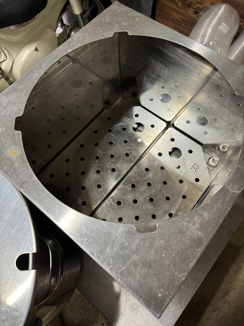 保温調理鍋　　マルゼン スープウォーマー ！MEWS-350 100vです。