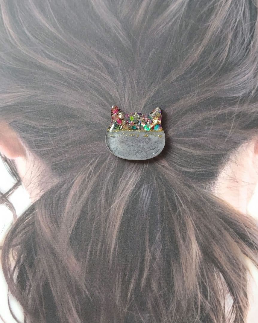 ギラギラ猫ちゃんレジンヘアゴム