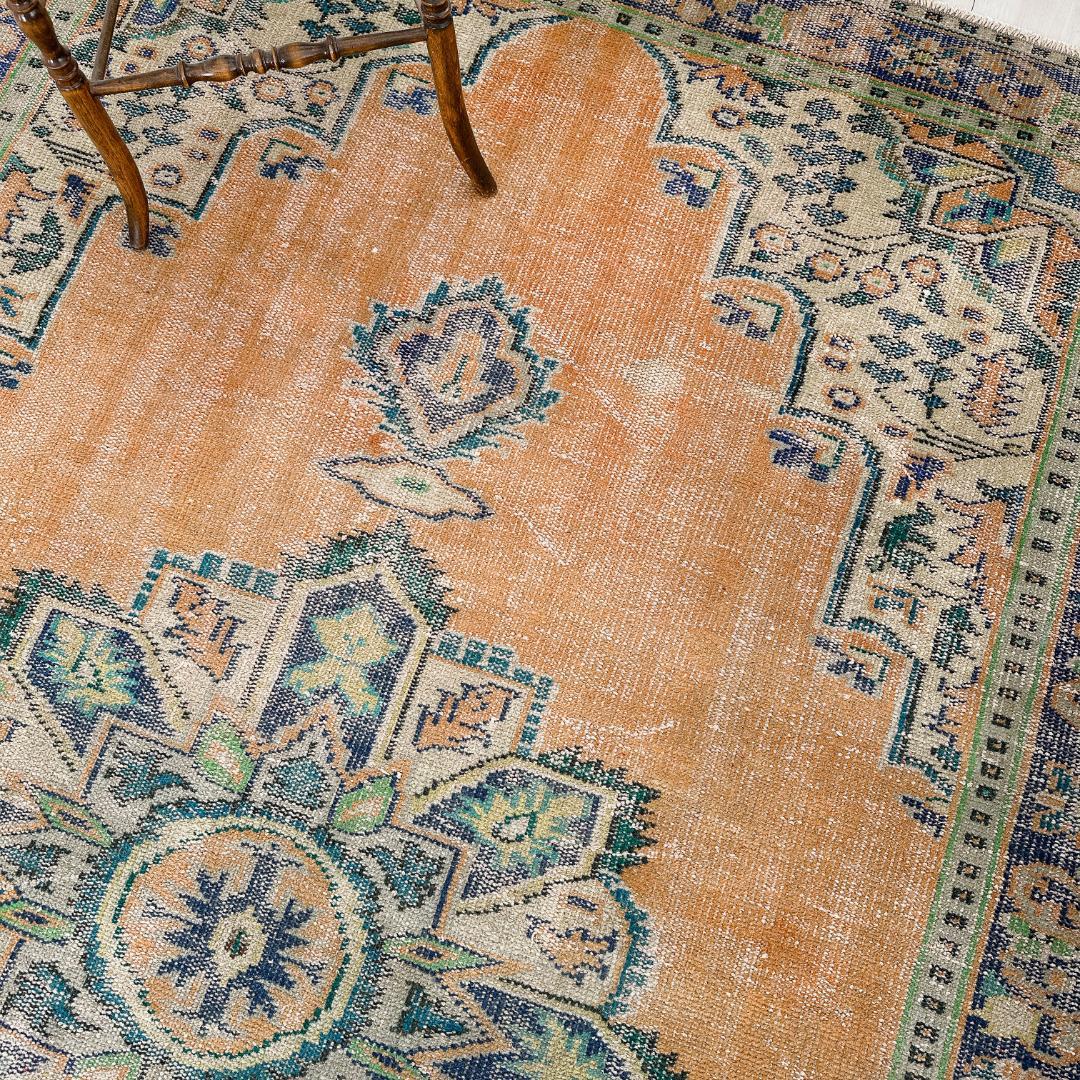 トルコ ヴィンテージラグ A135 超大判 オレンジ ネイビー ターコイズ