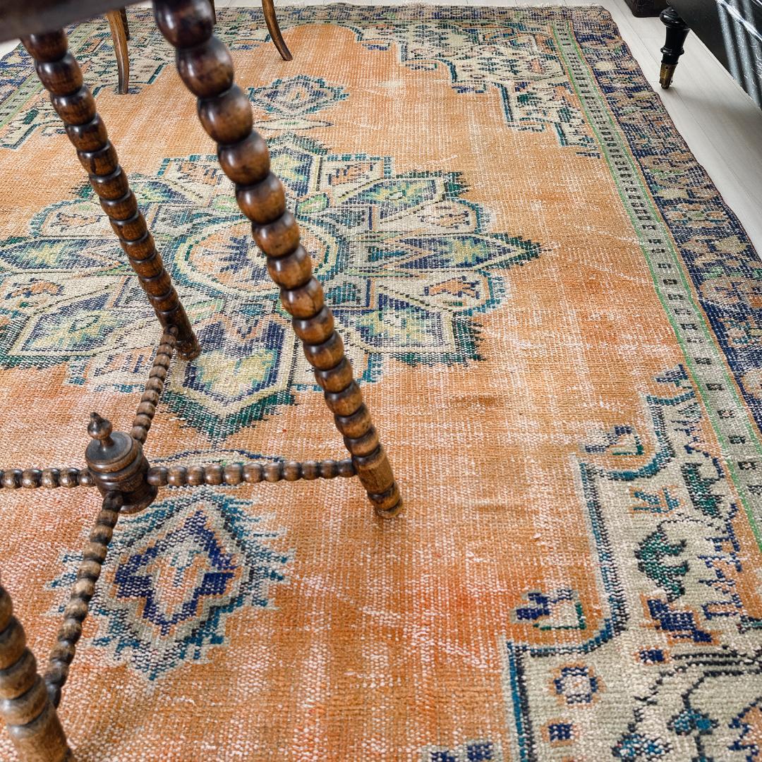 トルコ ヴィンテージラグ A135 超大判 オレンジ ネイビー ターコイズ