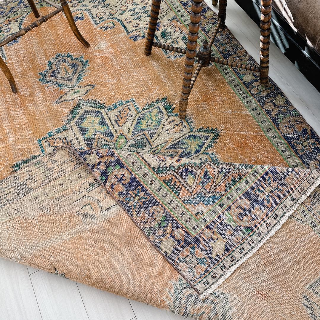 トルコ ヴィンテージラグ A135 超大判 オレンジ ネイビー ターコイズ