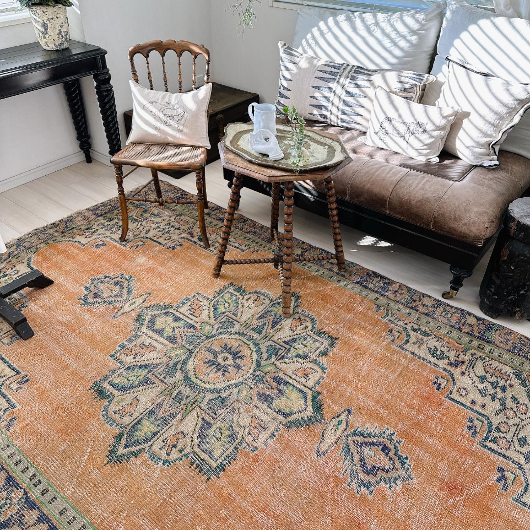 トルコ ヴィンテージラグ A135 超大判 オレンジ ネイビー ターコイズ