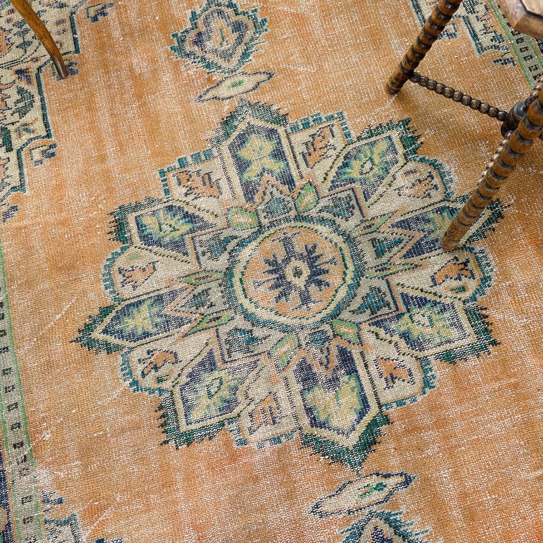 トルコ ヴィンテージラグ A135 超大判 オレンジ ネイビー ターコイズ