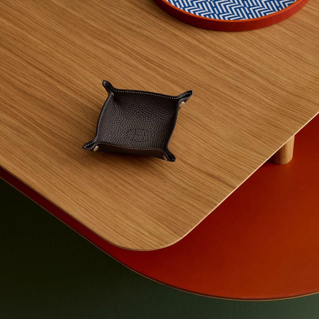 新品❗️エルメス　ヴィド・ポッシュ 《ミーズ・エ・ルランス・デスク》 Hエヴリン