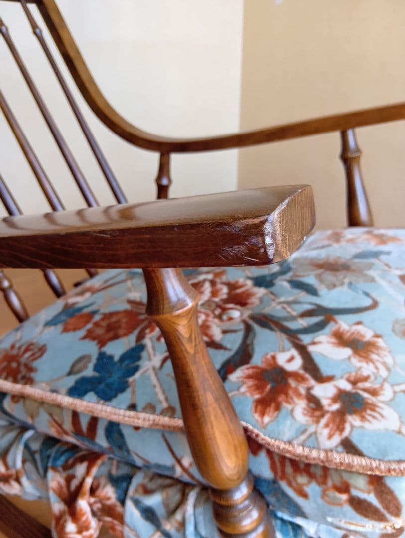 ロッキングチェア　１脚