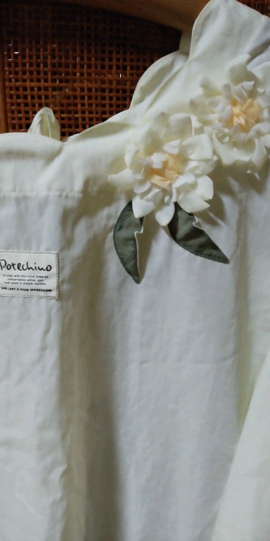 Potechino 花モチーフ割烹着 ホワイト