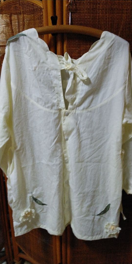 Potechino 花モチーフ割烹着 ホワイト