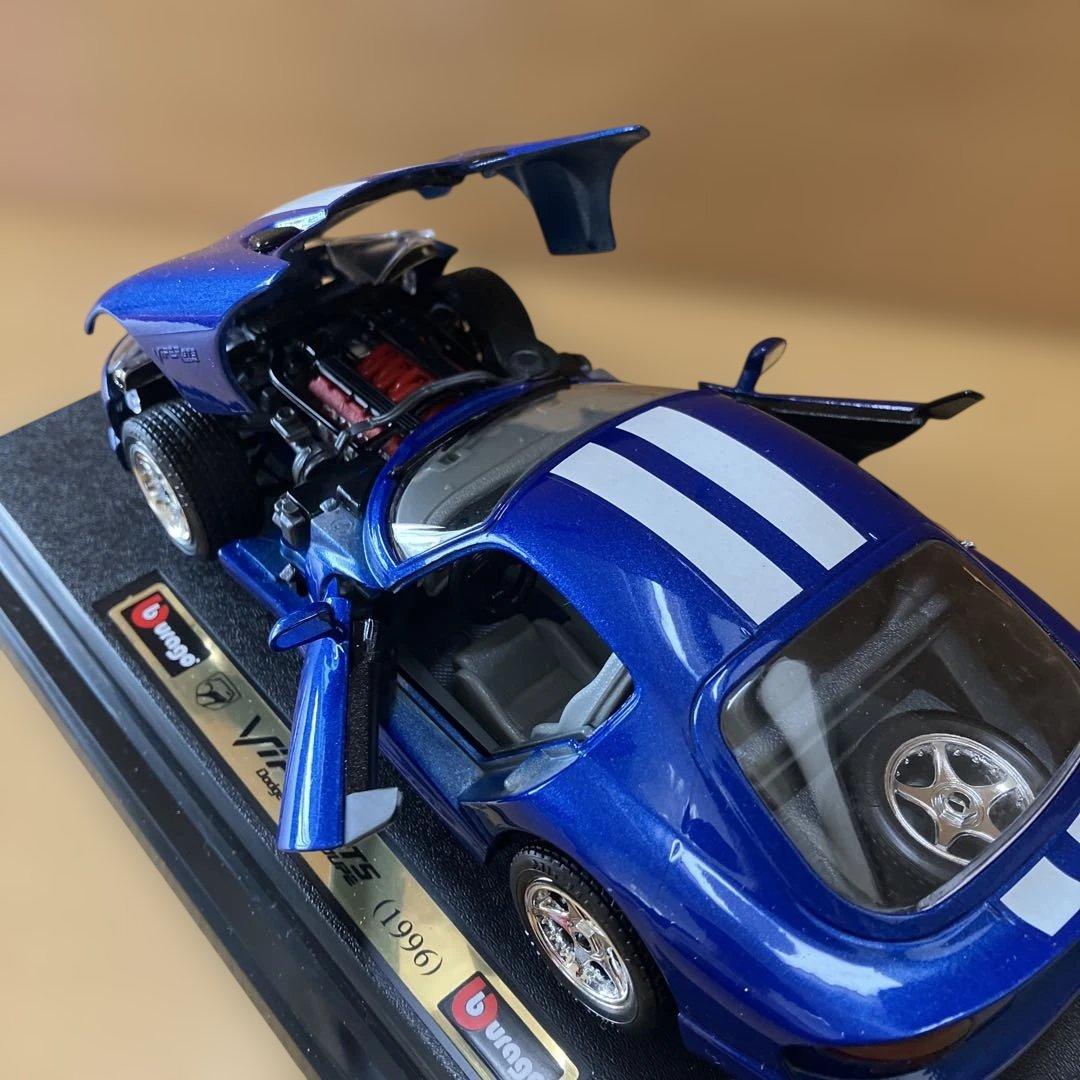 Bburago ダッジ・バイパーGTS 1/24 - メルカリ