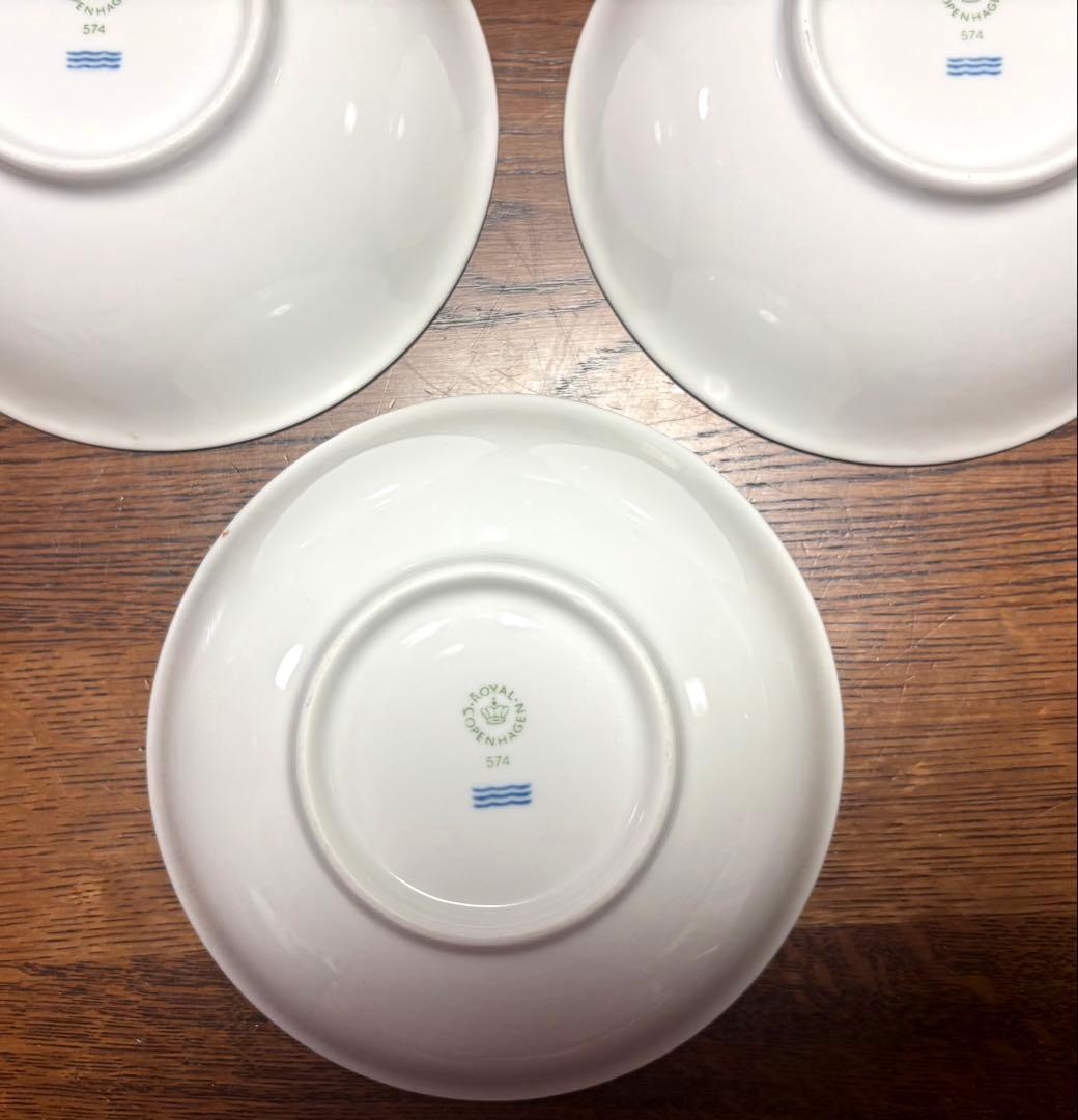 ロイヤルコペンハーゲン　ホワイトハーフレース　16、5センチボウル　3個