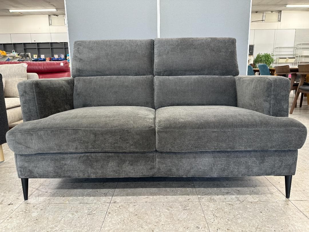 ニトリ　2人掛けソファ　サザーラ　8段階可変式ヘッドレスト　グレー