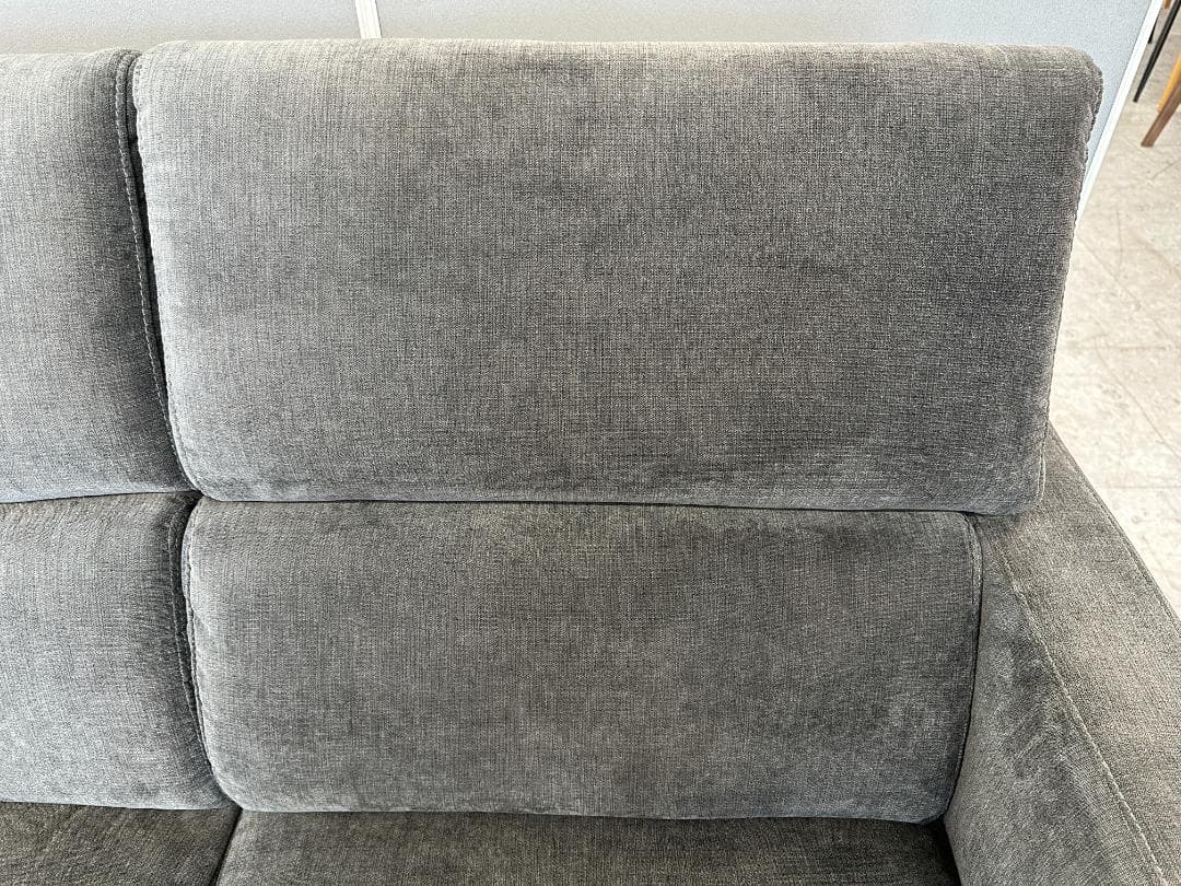 ニトリ　2人掛けソファ　サザーラ　8段階可変式ヘッドレスト　グレー