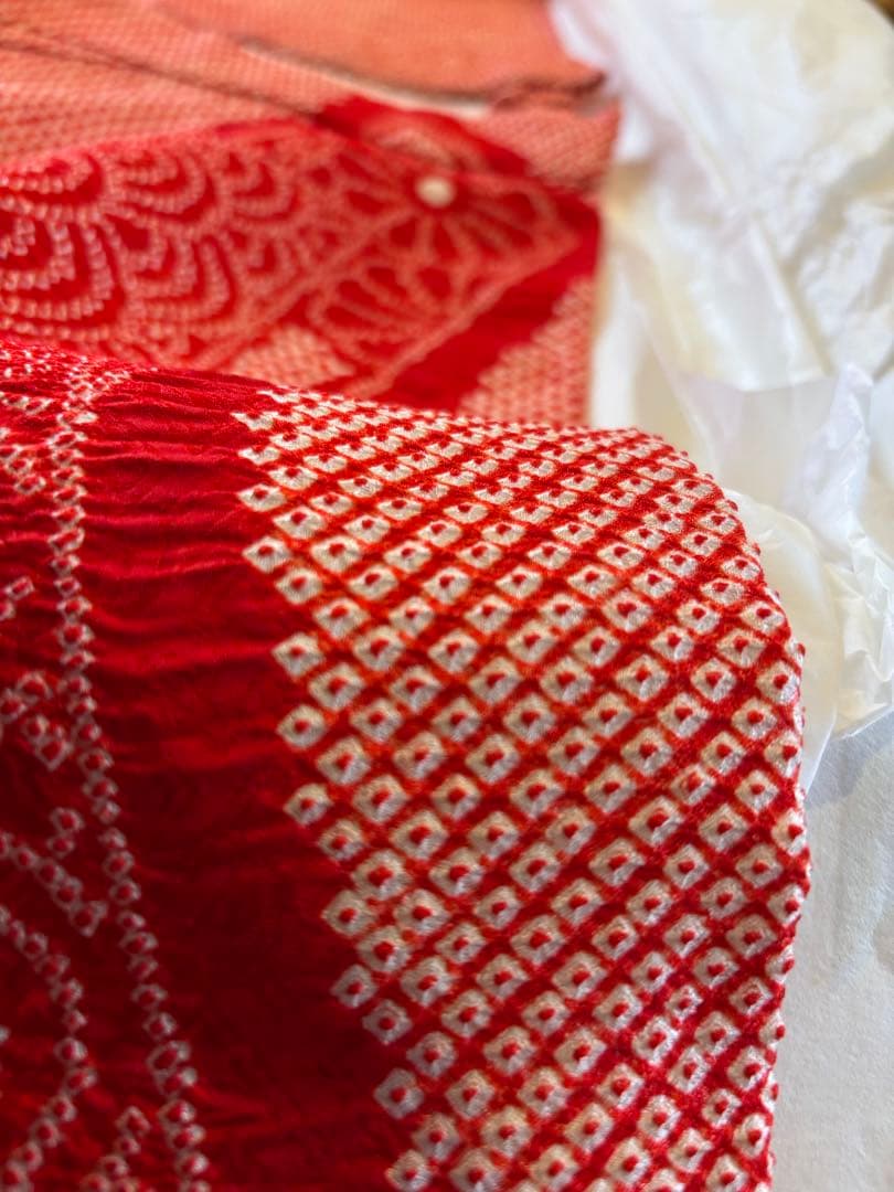 ことのは　七五三　7歳 総絞り赤い花柄刺繍の着物