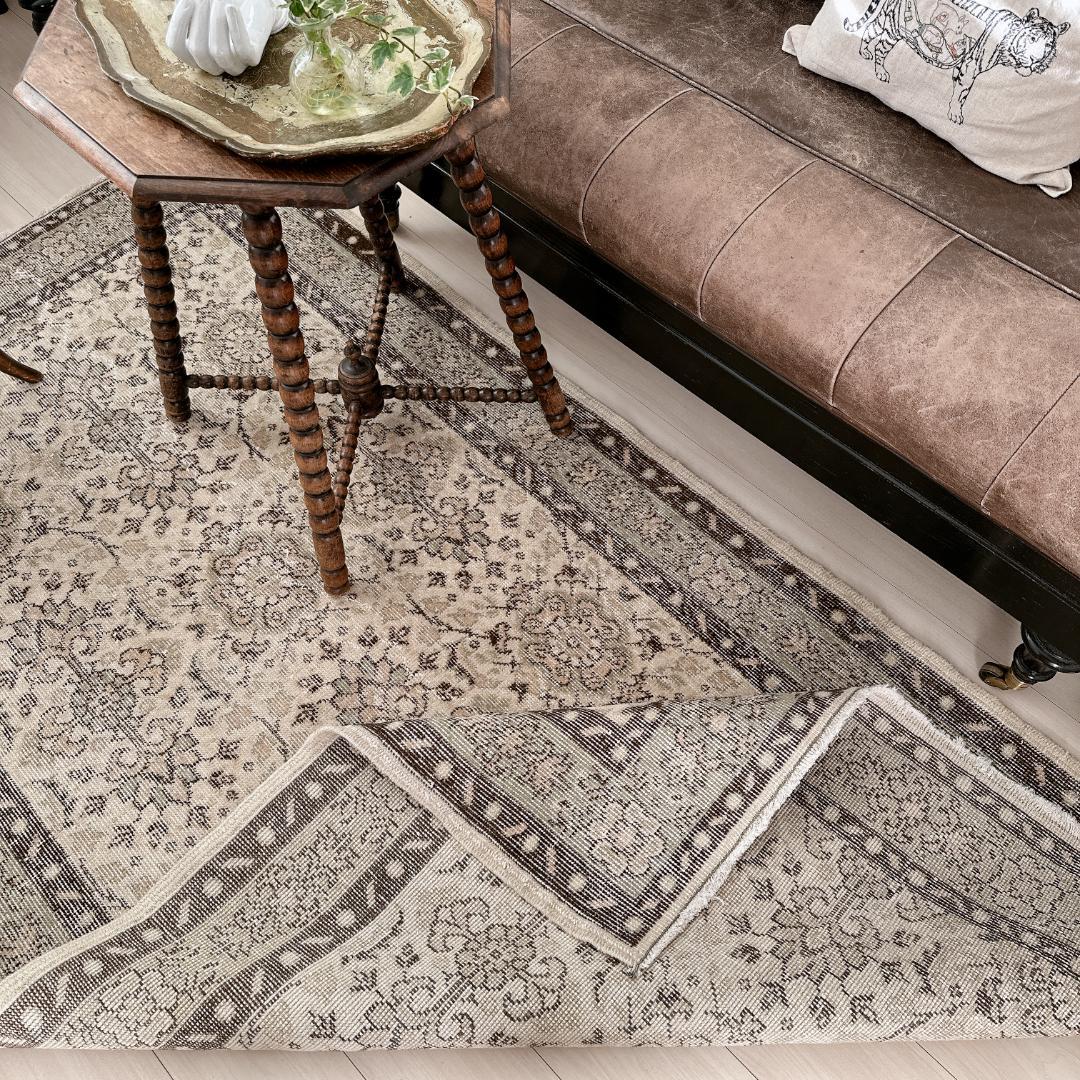 トルコ ヴィンテージラグ A108 定番 クリーム セージグリーン ブラウン