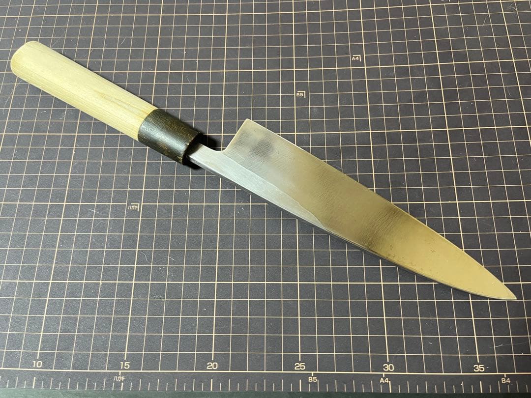 有次 柳刃包丁 刺身 包丁 特製 白鋼ニ 水牛柄 27cm 鞘付き 研ぎ済み