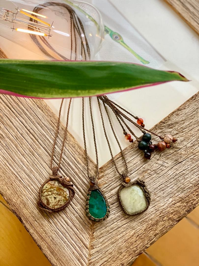 天然石マクラメネックレス/日々のお守りアクセサリー