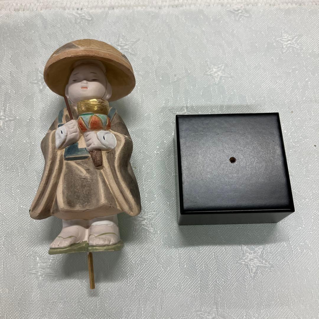 博多人形　托鉢僧13体　屏風付き