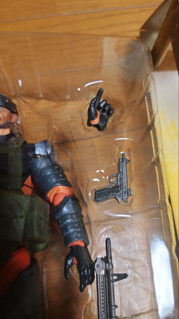 PLAY ARTS改 メタルギア ソリッドプレイアーツ改 フィギュア