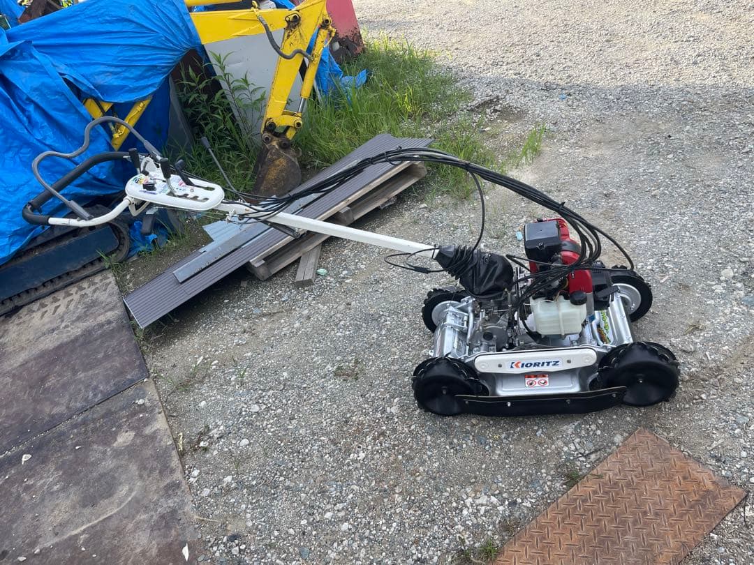 草刈り機　オーレックスパイダーモア　SP８５１A　４WD