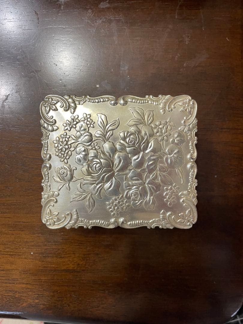 すず製 花柄 置き型灰皿