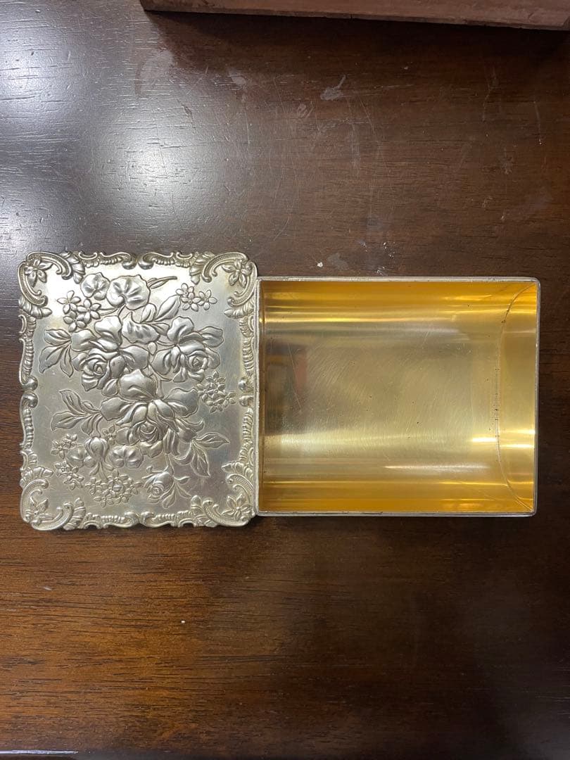 すず製 花柄 置き型灰皿