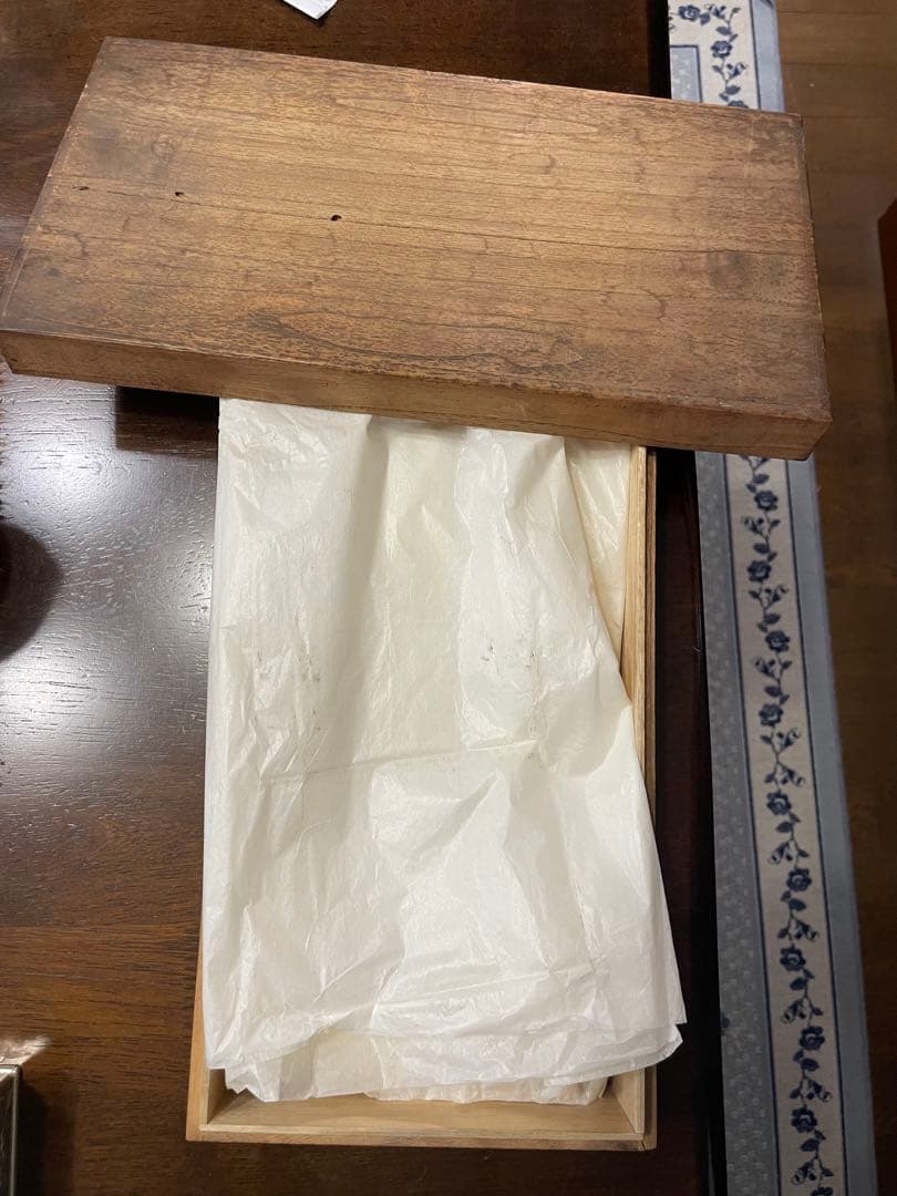 すず製 花柄 置き型灰皿