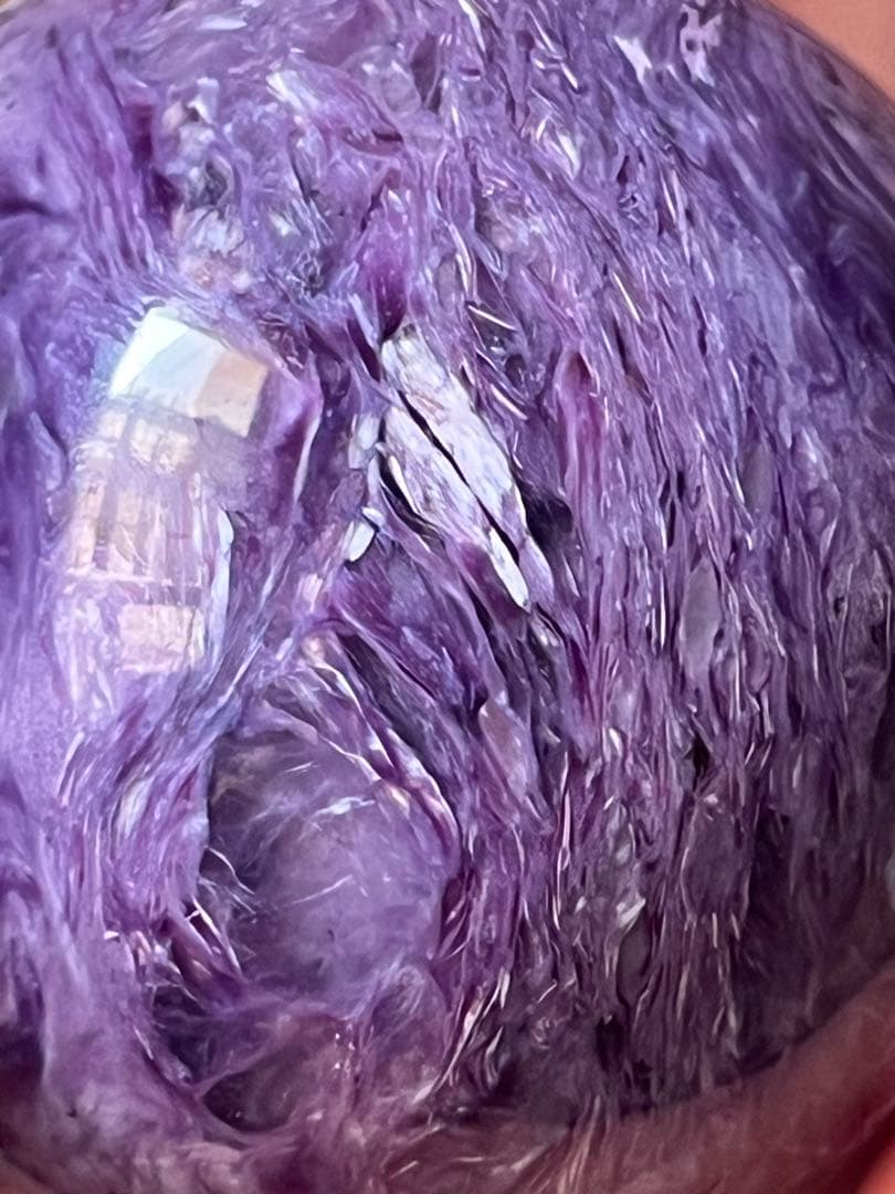 天然石　希少　チャロアイトスフィア　ピンクチャロアイト共生　台座付き⭐️2093