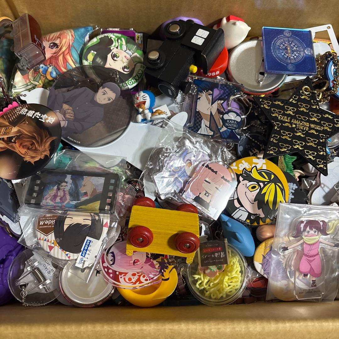 アニメグッズ　まとめ売り　大量　ノンジャンル　500個
