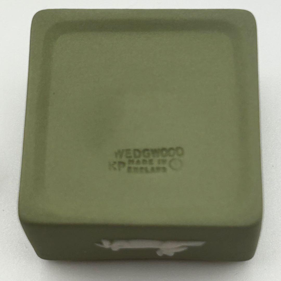  ピーターラビット グリーンジャスパーボックス