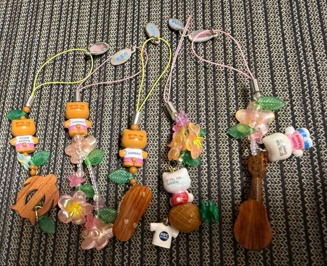 限定　日焼け白キテイkitty 根付けマスコットキーホルダー