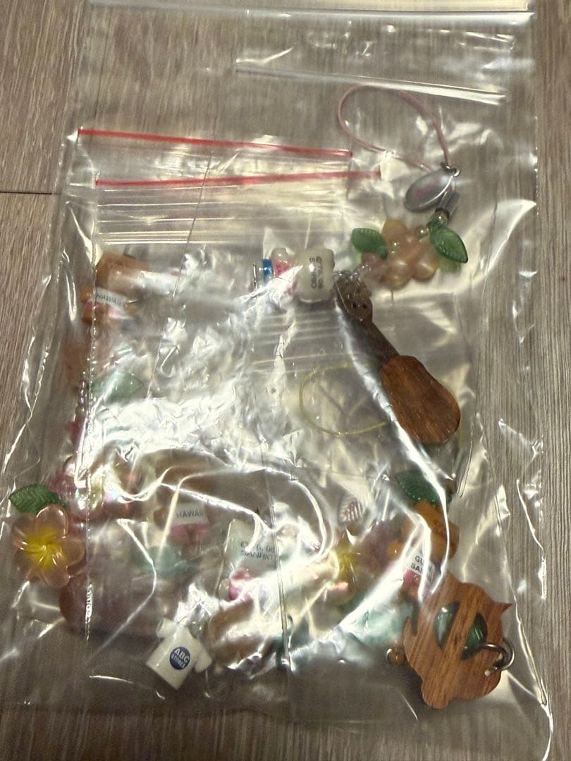 限定　日焼け白キテイkitty 根付けマスコットキーホルダー