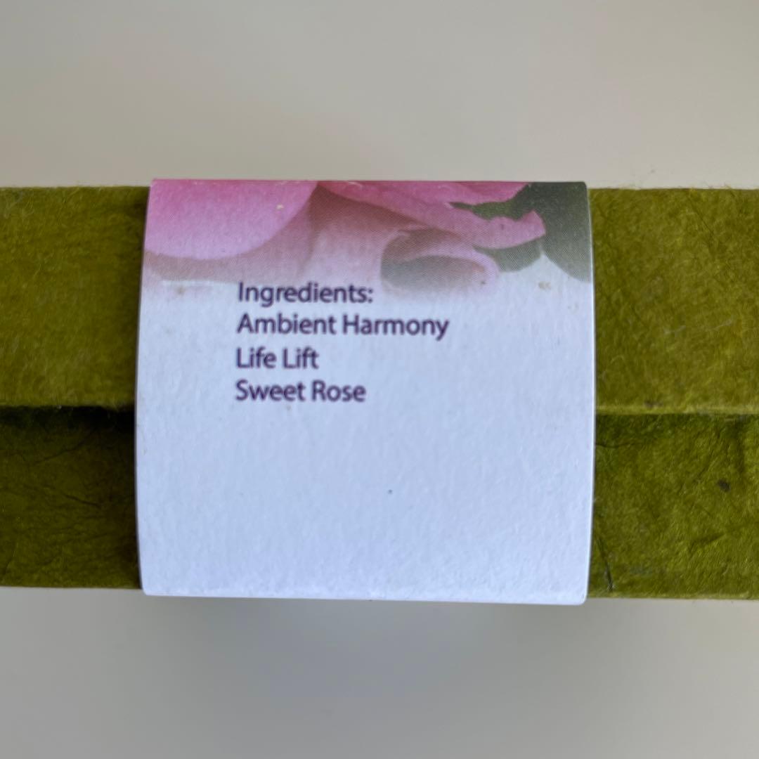 贅沢な香りで特別な瞬間を彩るニュージーランドの宝石オーガニック精油