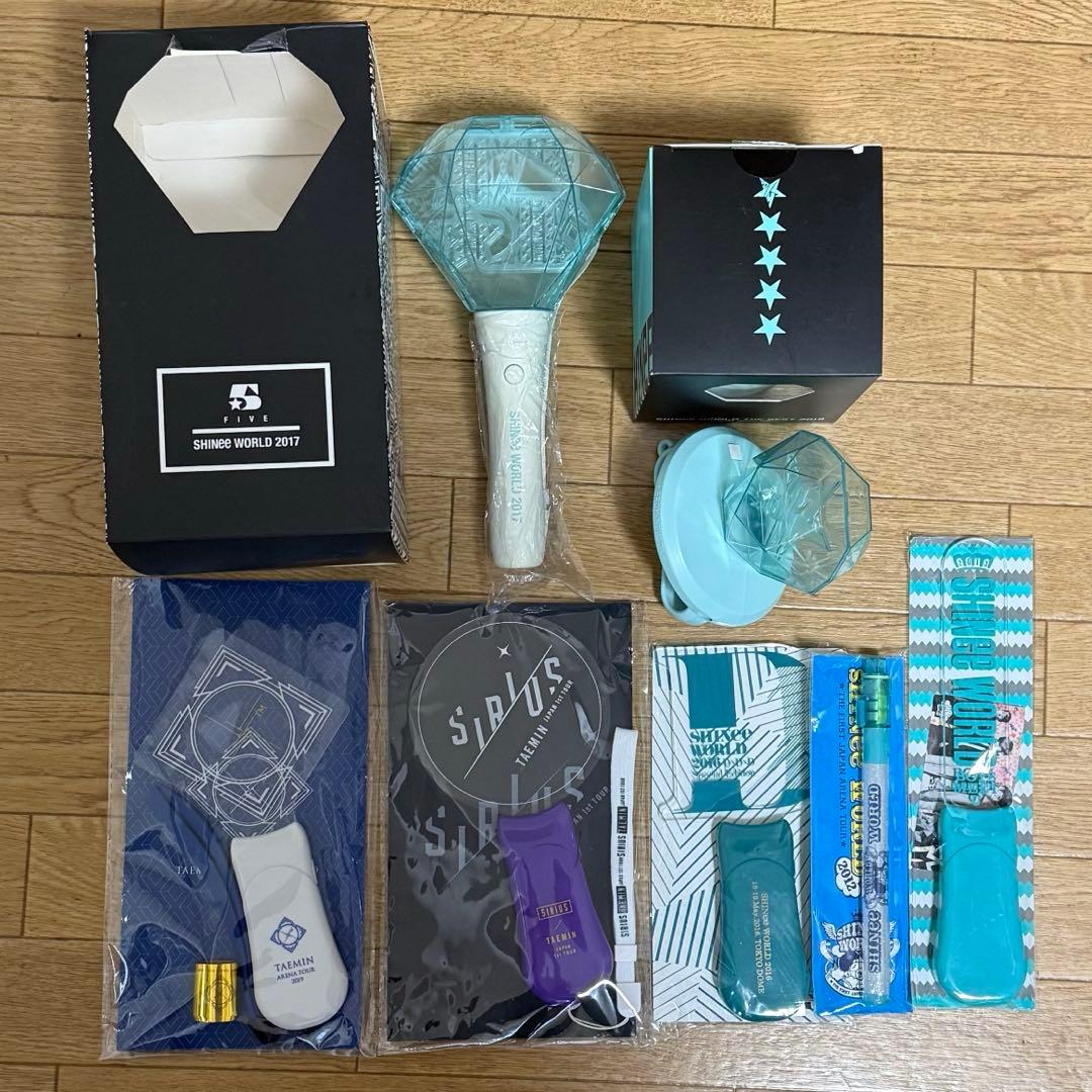 SHINee トレカ シャイニー DVD CD ペンライト 会報 グッズ