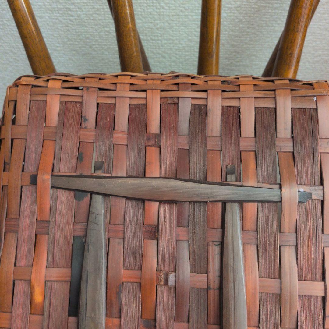 竹製バスケット 黒いハンドル付き　大分別府