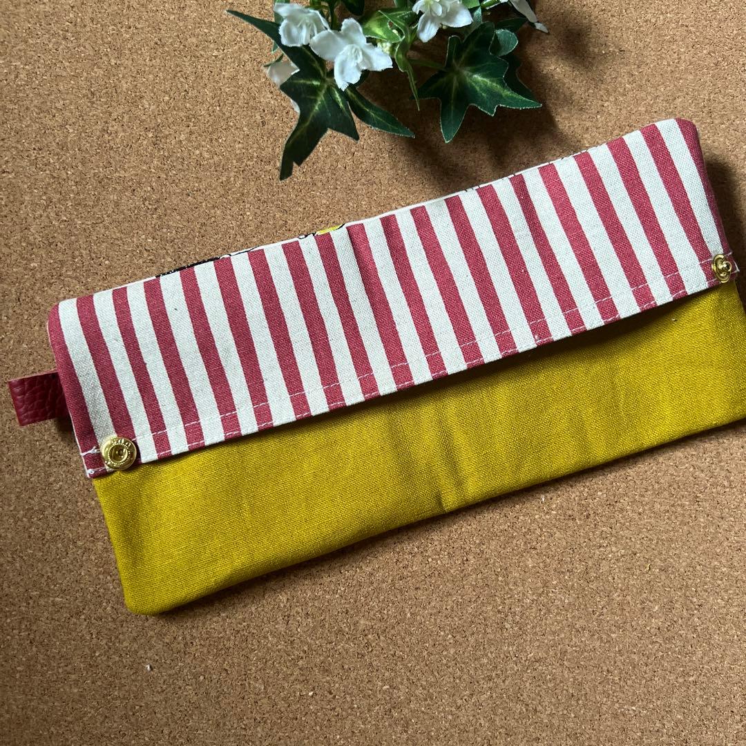 ご相談中① ボックスサイズティッシュ　携帯ケース　⌘ ファンキー猫さん　生成り