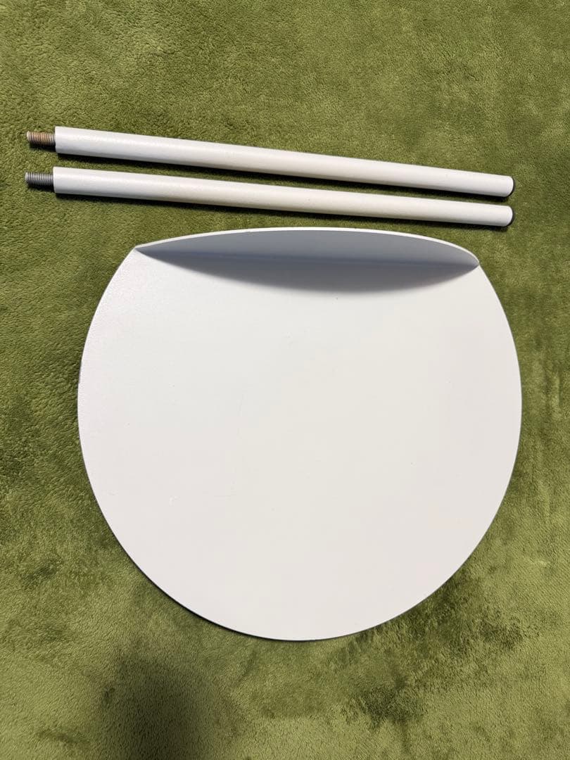 menu Yeh Wall Table Lowヤーウォールテーブル　ライトグレー