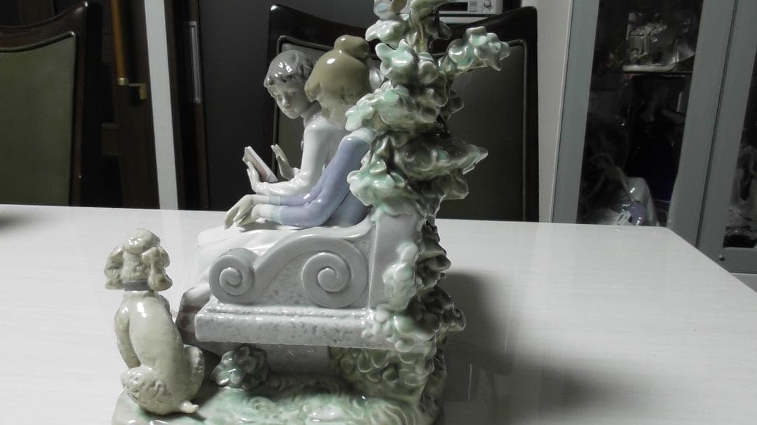 LLADRO　リヤドロ　【ときめき】２　陶器　リアドロ　インテリア　Ｌ373