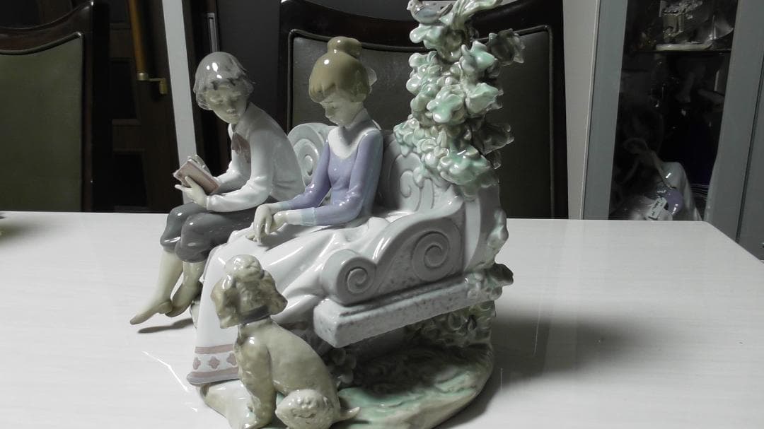 LLADRO　リヤドロ　【ときめき】２　陶器　リアドロ　インテリア　Ｌ373