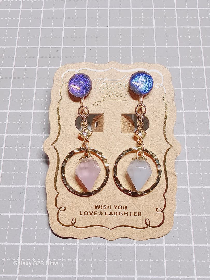 優★Ｎｏ1580 イヤリングK16GP★ダイクロ＆レジン宝石型・サークル