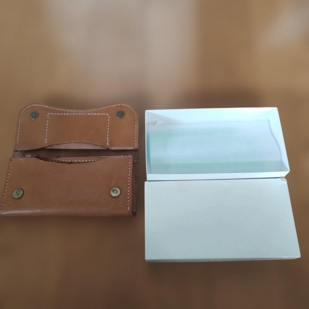 ベージュレザー長財布 ファスナー付き