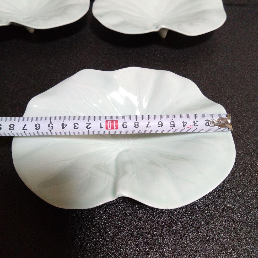 未使用 波佐見焼 光琳窯 葉型 3点脚銘々皿3枚 リーフ型3枚　お祝い