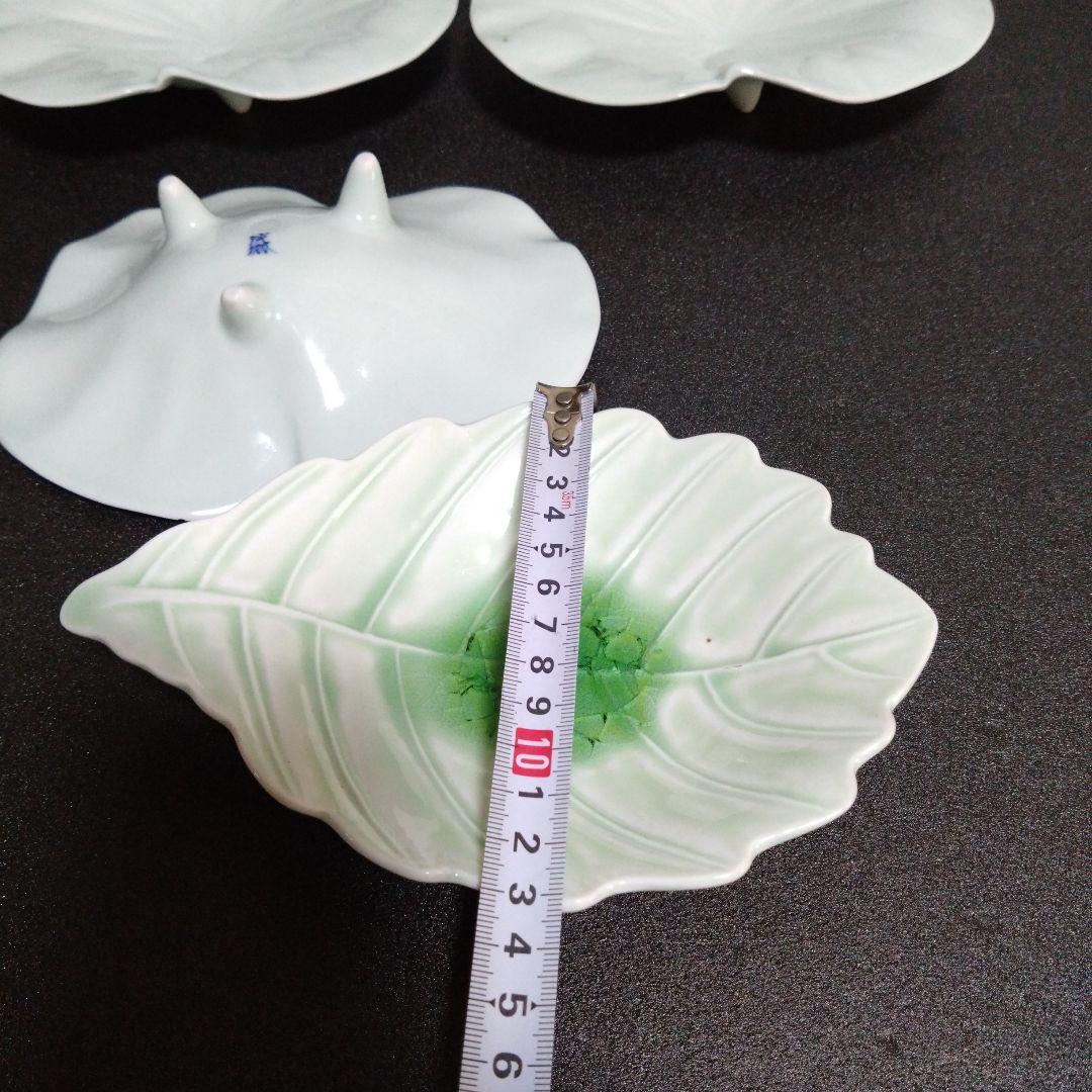 未使用 波佐見焼 光琳窯 葉型 3点脚銘々皿3枚 リーフ型3枚　お祝い