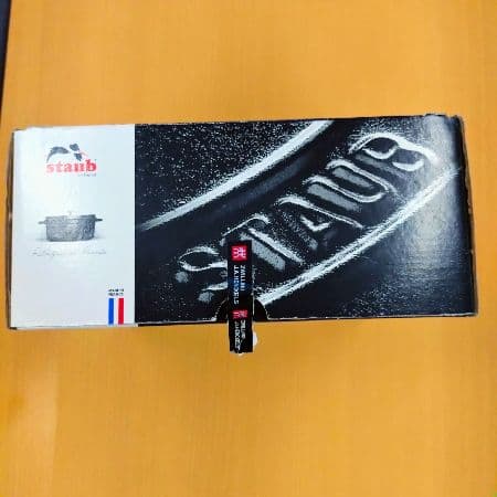 【新品、人気色】staub 両手鍋 チェリー 3.8L　24cm