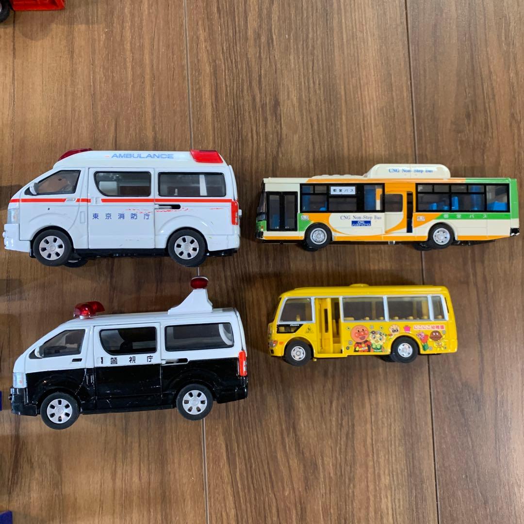 ダイアペット ミニカー 救急車 警視庁 幼稚園バス 都バス - メルカリ