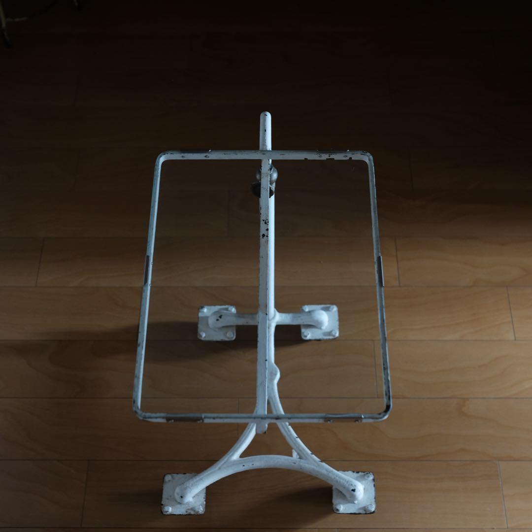 日本昭和時代（1950年頃）HIKARI製の医療用可動テーブル