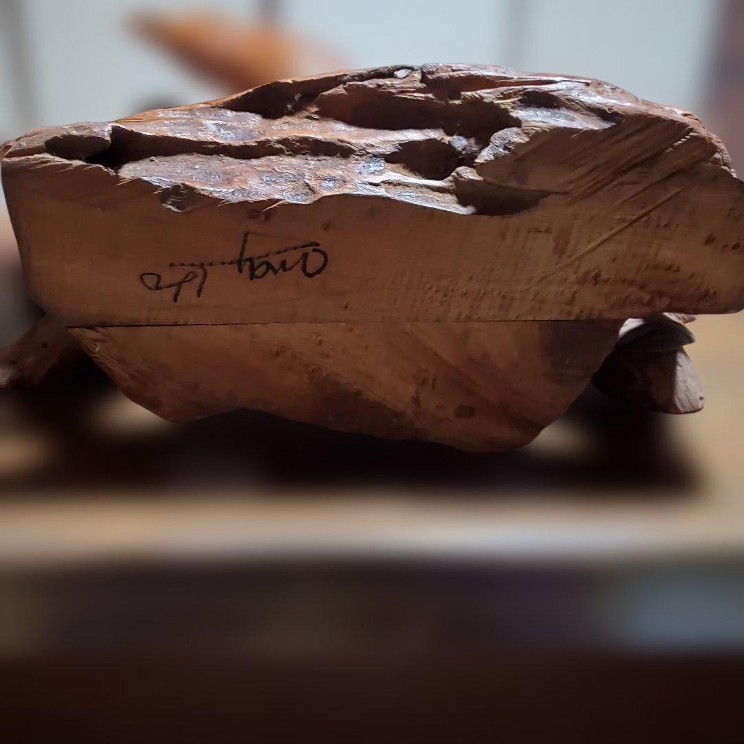 木製鷲の彫刻・立体的デザイン - メルカリ