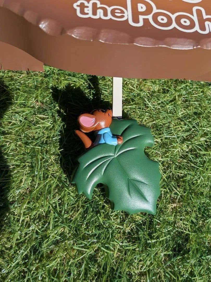 ディズニータイム　ウィニー・ザ・プー 掛時計 木の家型